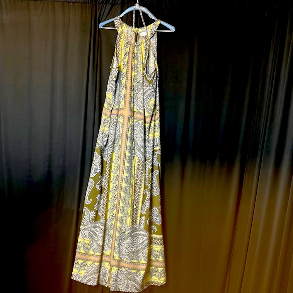 Elegant Yellow and Gray Paisley Maxi Dress